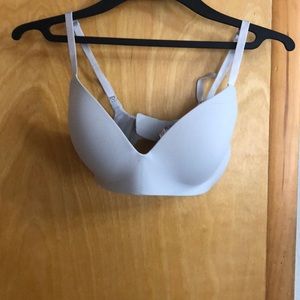 T shirt bra